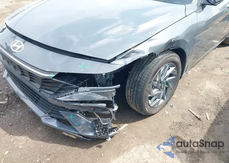 2024 Hyundai Elantra Sel from USA, damaged, VIN KMHLM4DG1RU836627